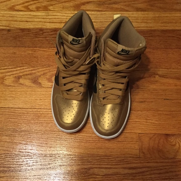 Nike Dunks size 8 - Picture 4 of 4